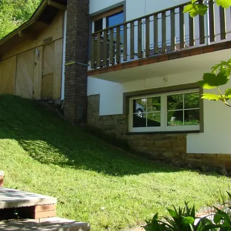 Cosy Chalet On A Hill In The Forest Ferienhaus *