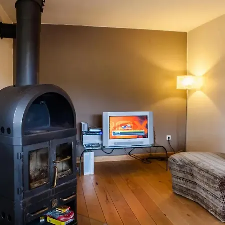 Cosy Chalet On A Hill In The Forest Ferienhaus