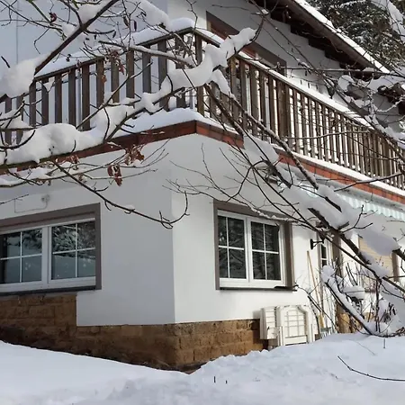 Ferienhaus Cosy Chalet On A Hill In The Forest